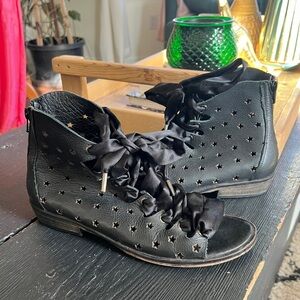 Free People Black Leather Star Cutout Ankle Booties 9 40
